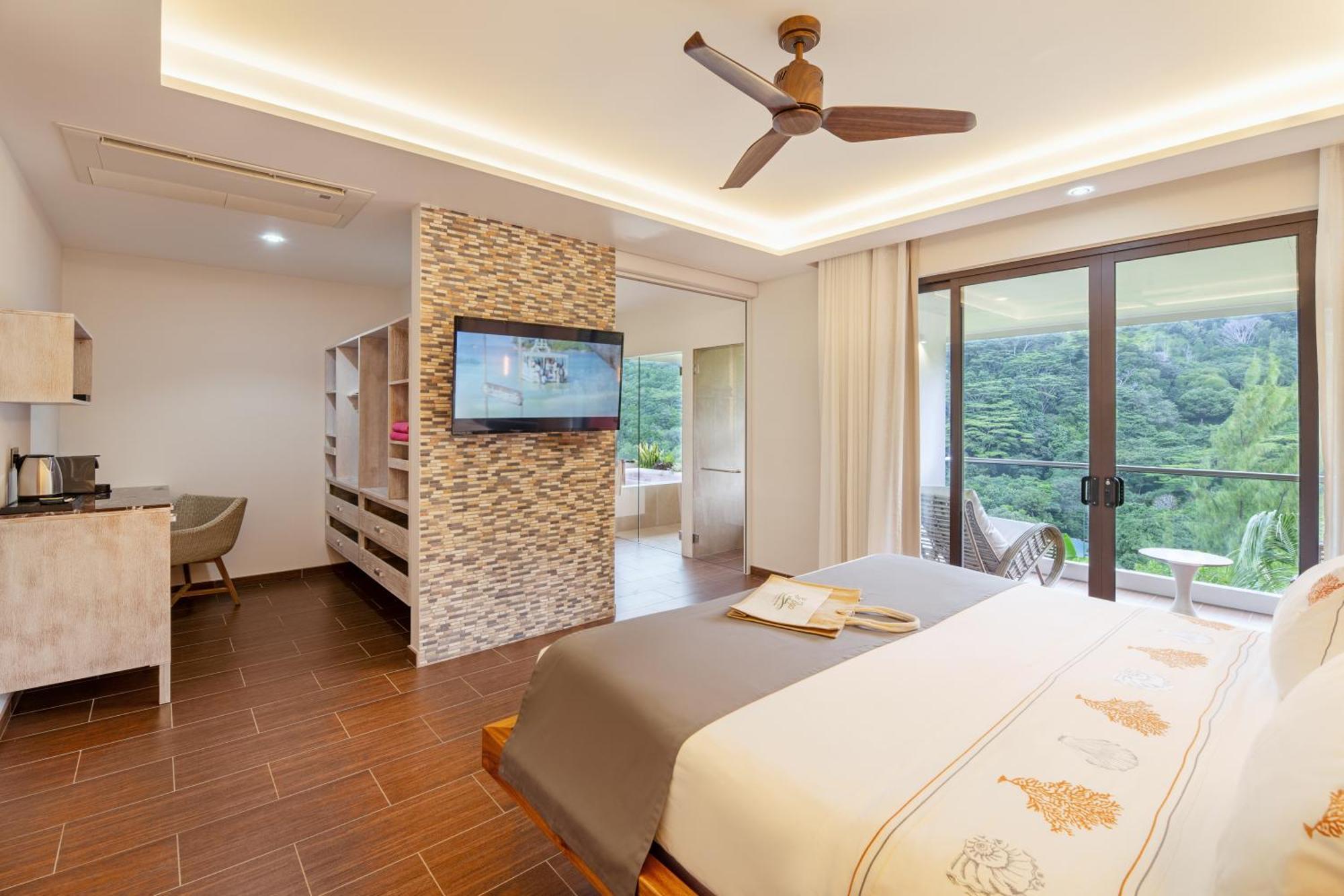 Villa 360 - Luxe By Le Duc De Praslin Hotel & Villas Anse Volbert Village  Exterior photo